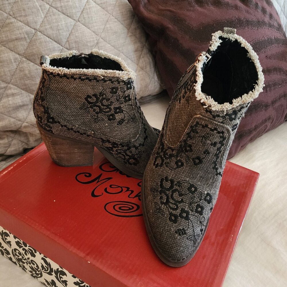 Womens Booties